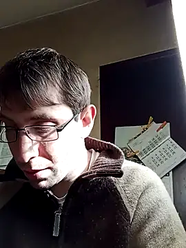 Snapshot of White_rabbit_ chatting on February 6, 2:58 pm White rabbit online show from February 6, 2:58 pm