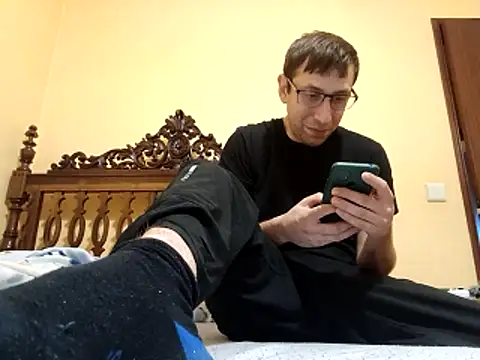 White rabbit  online show from December 21, 3:25 pm