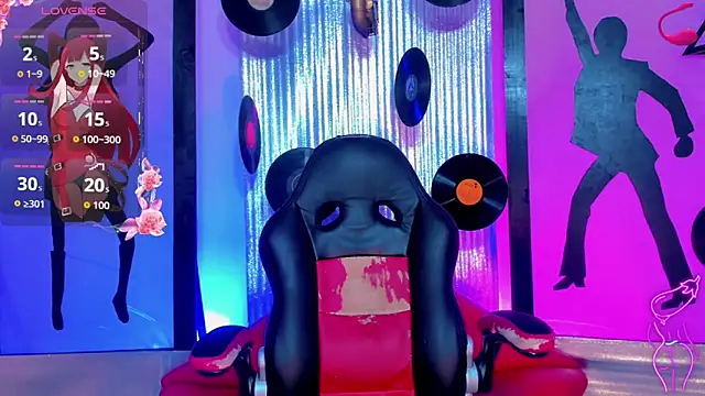 Snapshot of nickyminach_ chatting on May 25, 7:23 pm nickyminach online show from May 25, 7:23 pm