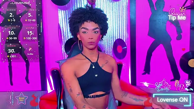 Snapshot of nickyminach_ chatting on February 28, 7:46 pm nickyminach online show from February 28, 7:46 pm