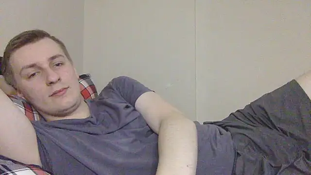 Snapshot of your_andy chatting on November 29, 7:41 am your andy online show from November 29, 7:41 am