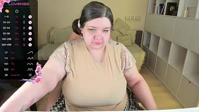 PlumPie online show from November 12, 1:26 pm