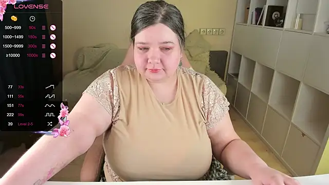 PlumPie online show from November 19, 1:55 pm