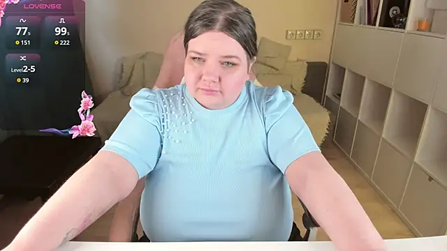 PlumPie online show from April 2, 3:51 pm