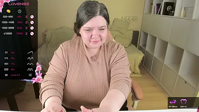 PlumPie online show from November 11, 3:01 am