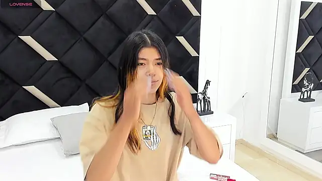 Snapshot of Girl_Cherry chatting on September 27, 11:38 am Girl Cherry online show from September 27, 11:38 am