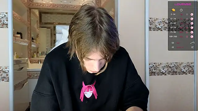 Snapshot of Cryptikov chatting on October 24, 9:30 am Cryptikov online show from October 24, 9:30 am