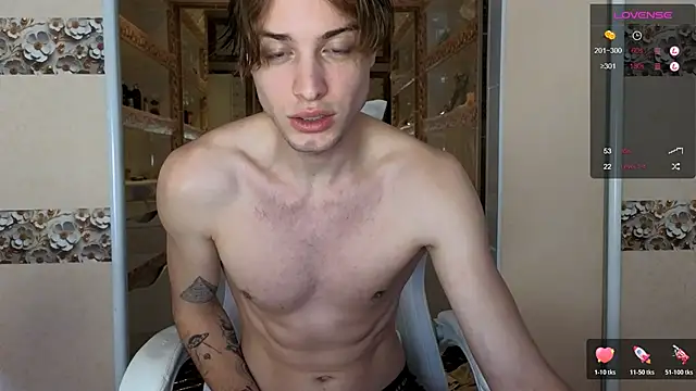 Snapshot of Cryptikov chatting on October 29, 10:14 am Cryptikov online show from October 29, 10:14 am