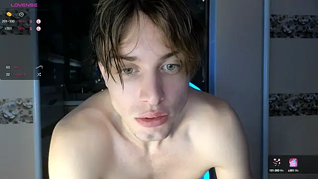 Snapshot of Cryptikov chatting on October 4, 9:55 am Cryptikov online show from October 4, 9:55 am