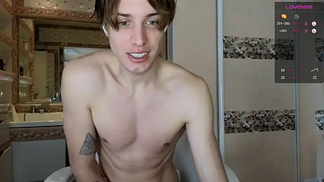 Snapshot of Cryptikov chatting on November 2, 8:52 am Cryptikov online show from November 2, 8:52 am