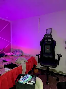 Snapshot of Ortegakim chatting on October 24, 5:39 am Ortegakim online show from October 24, 5:39 am