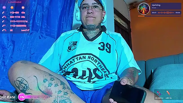 Snapshot of Techno_420_ chatting on October 22, 7:13 pm Techno 420 online show from October 22, 7:13 pm