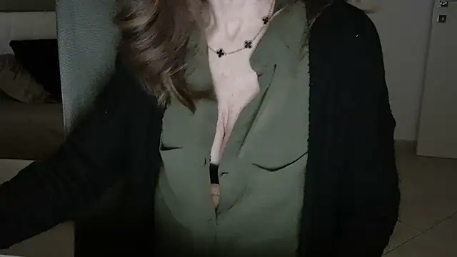 Snapshot of amara_2022 chatting on January 6, 4:13 pm amara 2022 online show from January 6, 4:13 pm