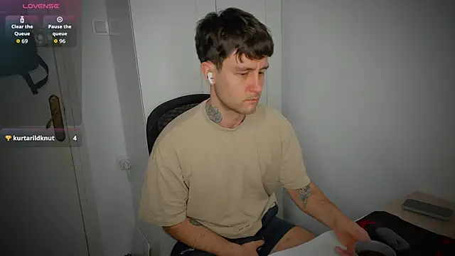 HonestAndrew online show from April 12, 5:00 am