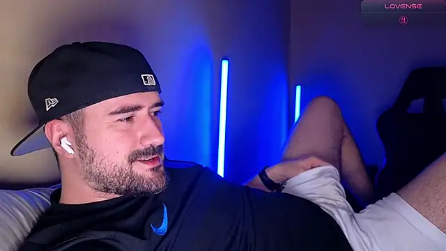 DominantTheo online show from March 22, 3:43 am