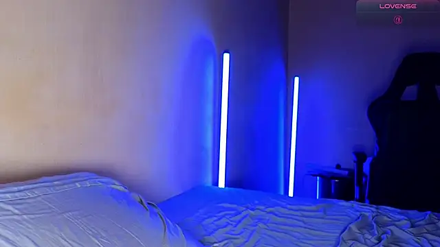 DominantTheo online show from April 15, 3:34 am