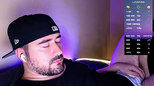 Snapshot of DominantTheo chatting on February 26, 3:14 am DominantTheo online show from February 26, 3:14 am