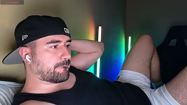 DominantTheo online show from March 31, 3:30 am