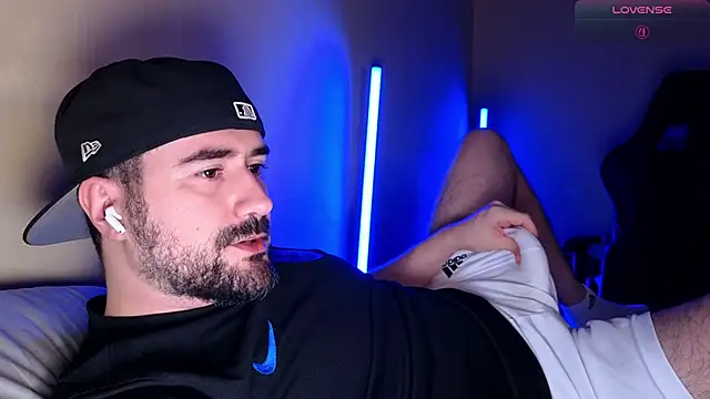 DominantTheo online show from April 21, 4:41 am