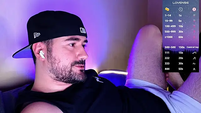 Snapshot of DominantTheo chatting on February 27, 3:29 am DominantTheo online show from February 27, 3:29 am