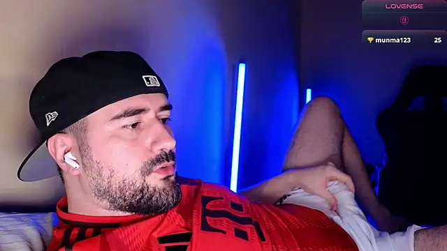 DominantTheo online show from April 25, 3:42 am