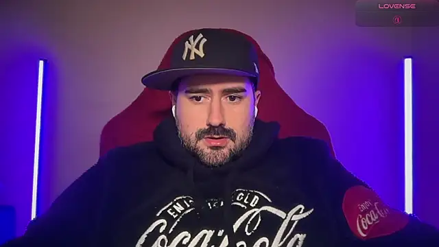 DominantTheo online show from June 26, 3:23 am