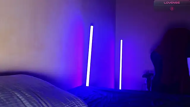 DominantTheo online show from July 2, 4:18 am
