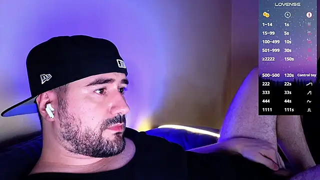 Snapshot of DominantTheo chatting on February 13, 3:29 am DominantTheo online show from February 13, 3:29 am