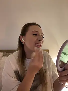 Snapshot of Eva_Ryen chatting on November 9, 4:22 pm Eva Ryen online show from November 9, 4:22 pm