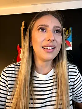 Snapshot of Eva_Ryen chatting on September 17, 4:20 pm Eva Ryen online show from September 17, 4:20 pm