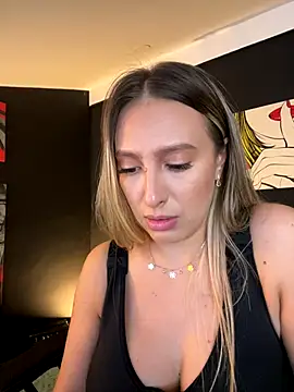 Snapshot of Eva_Ryen chatting on September 19, 4:44 pm Eva Ryen online show from September 19, 4:44 pm