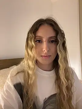 Snapshot of Eva_Ryen chatting on November 7, 5:17 pm Eva Ryen online show from November 7, 5:17 pm