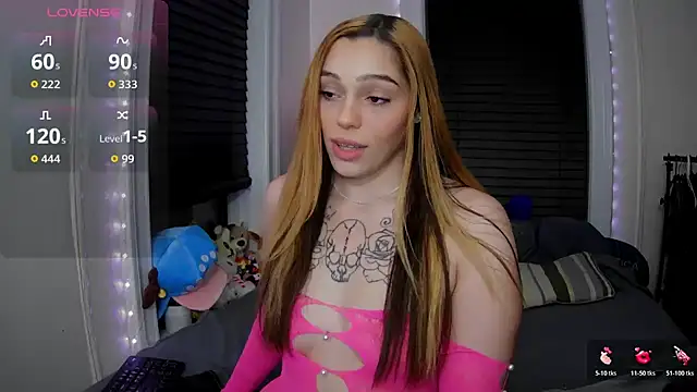 Snapshot of sapphirestorm8 chatting on December 19, 2:15 am sapphirestorm8 online show from December 19, 2:15 am