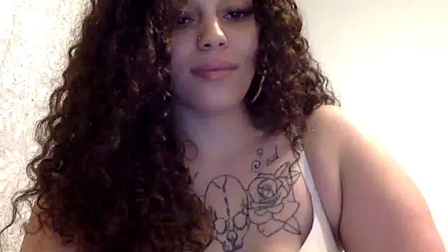 Snapshot of sapphirestorm8 chatting on June 10, 5:30 am sapphirestorm8 online show from June 10, 5:30 am