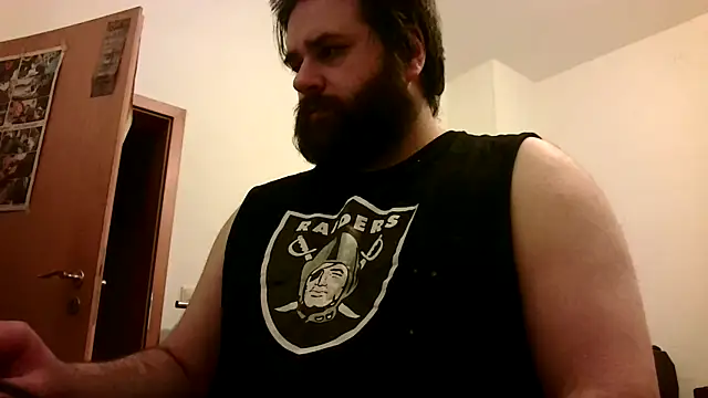 Snapshot of Superbearc89 chatting on March 7, 11:27 pm Superbearc89 online show from March 7, 11:27 pm
