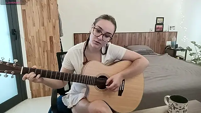 mia boone online show from May 16, 4:00 am