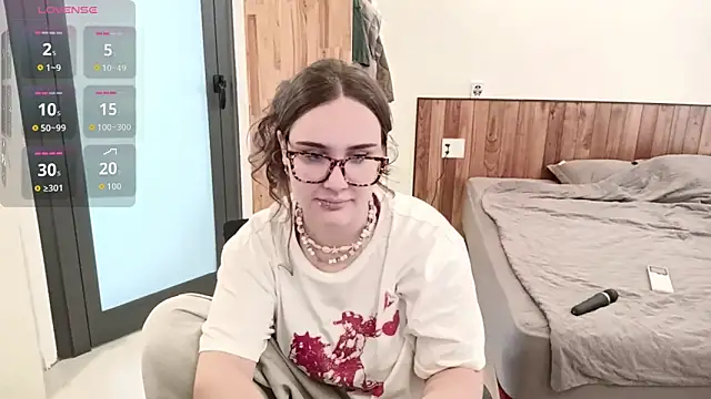 mia boone online show from March 23, 4:34 am