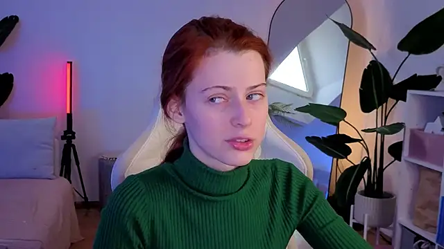 Snapshot of doll_lesli chatting on November 28, 10:15 am doll lesli online show from November 28, 10:15 am