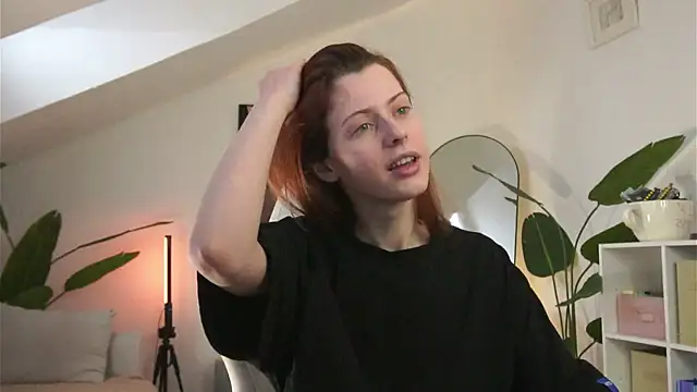 doll lesli online show from March 5, 12:35 pm