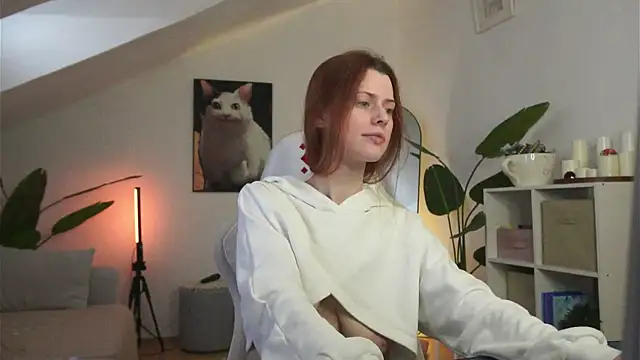 doll lesli online show from March 3, 12:34 pm