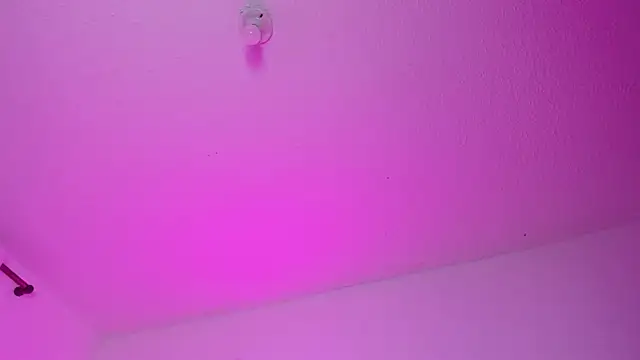 Snapshot of Adele_LatinLady chatting on March 3, 2:33 am Adele LatinLady online show from March 3, 2:33 am