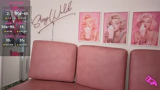 Adele LatinLady online show from November 14, 9:40 pm