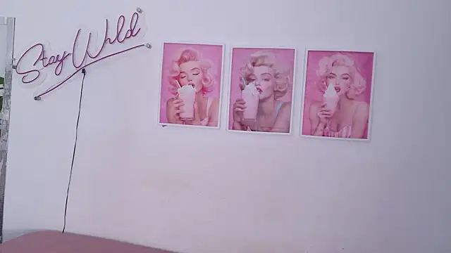 Adele LatinLady online show from April 12, 8:23 pm