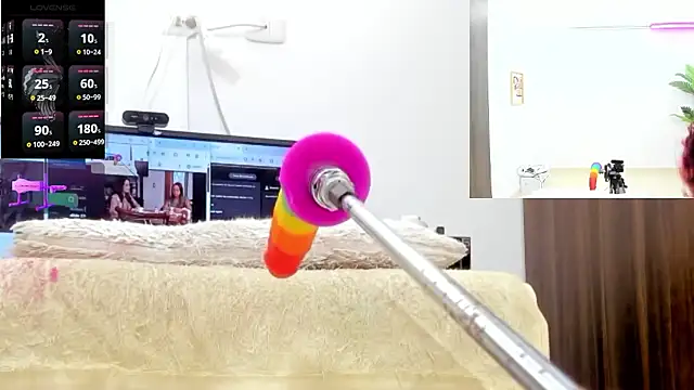 Paulina Davis  online show from January 16, 10:47 pm