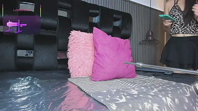 levana1 online show from October 24, 3:05 am