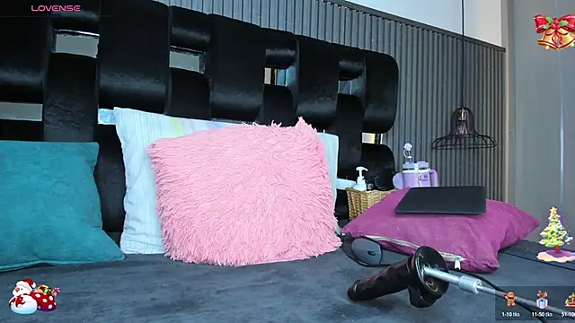 levana1 online show from December 15, 10:37 pm