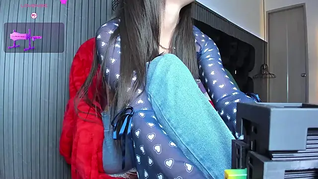 levana1 online show from November 12, 9:07 pm