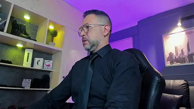 MrFrank tattoo online show from January 14, 11:36 am