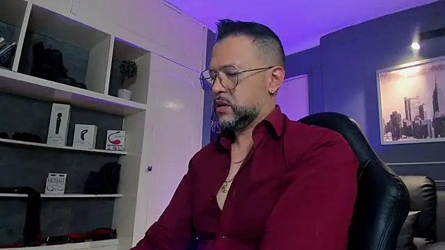 MrFrank tattoo online show from October 27, 11:55 am