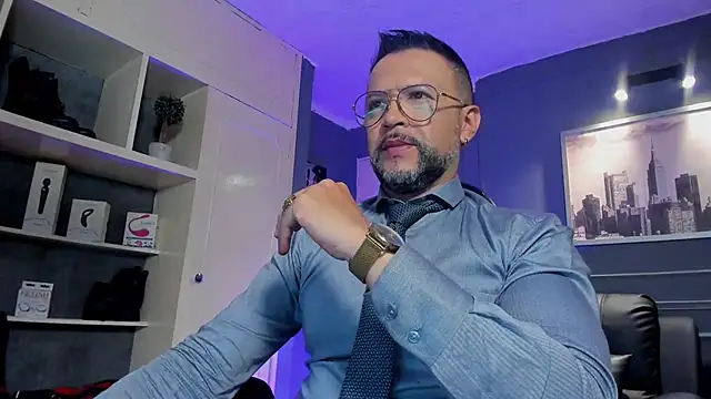 MrFrank tattoo online show from November 1, 10:42 am